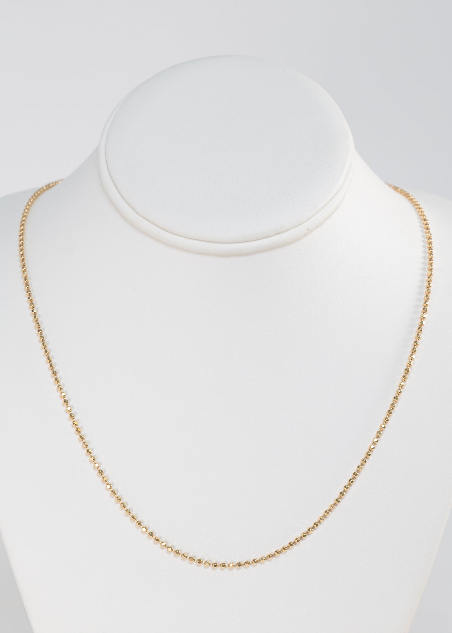 Women’s trendy chain 18k Gold