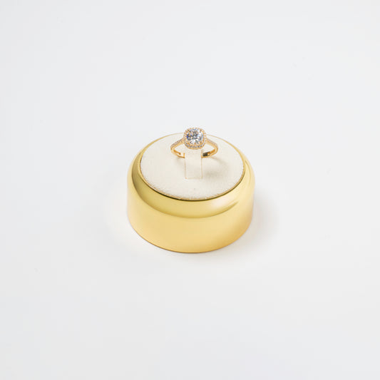 Ring with a Diamond in the center 18 k Gold