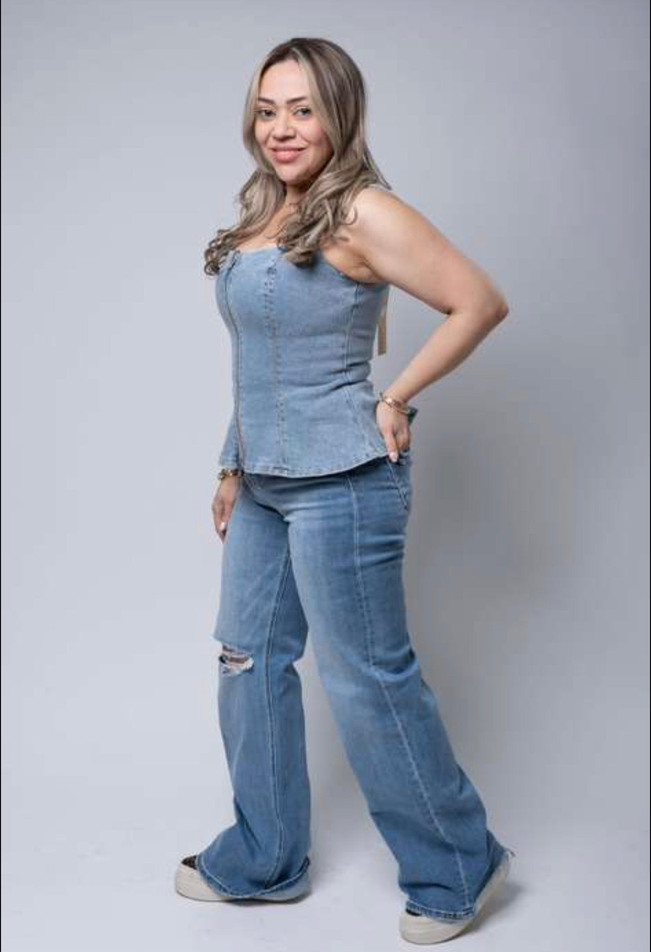 Top denim shoulder off